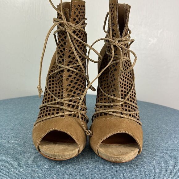 Steve Madden Maddye Sand Suede Peep Toe High Heel Booties Size 9M - Picture 3 of 10